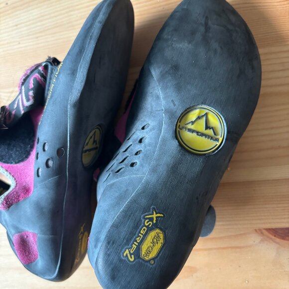 La Sportiva Katana Climbing Shoe - Women's size US 4 / EU 34 - Picture 3 of 6